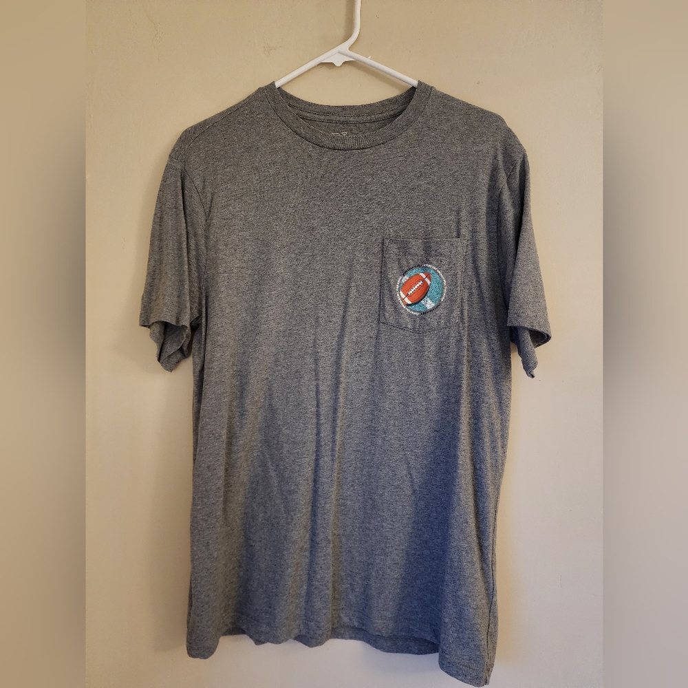 Men's Vineyard Vines Gray T-Shirt with Football